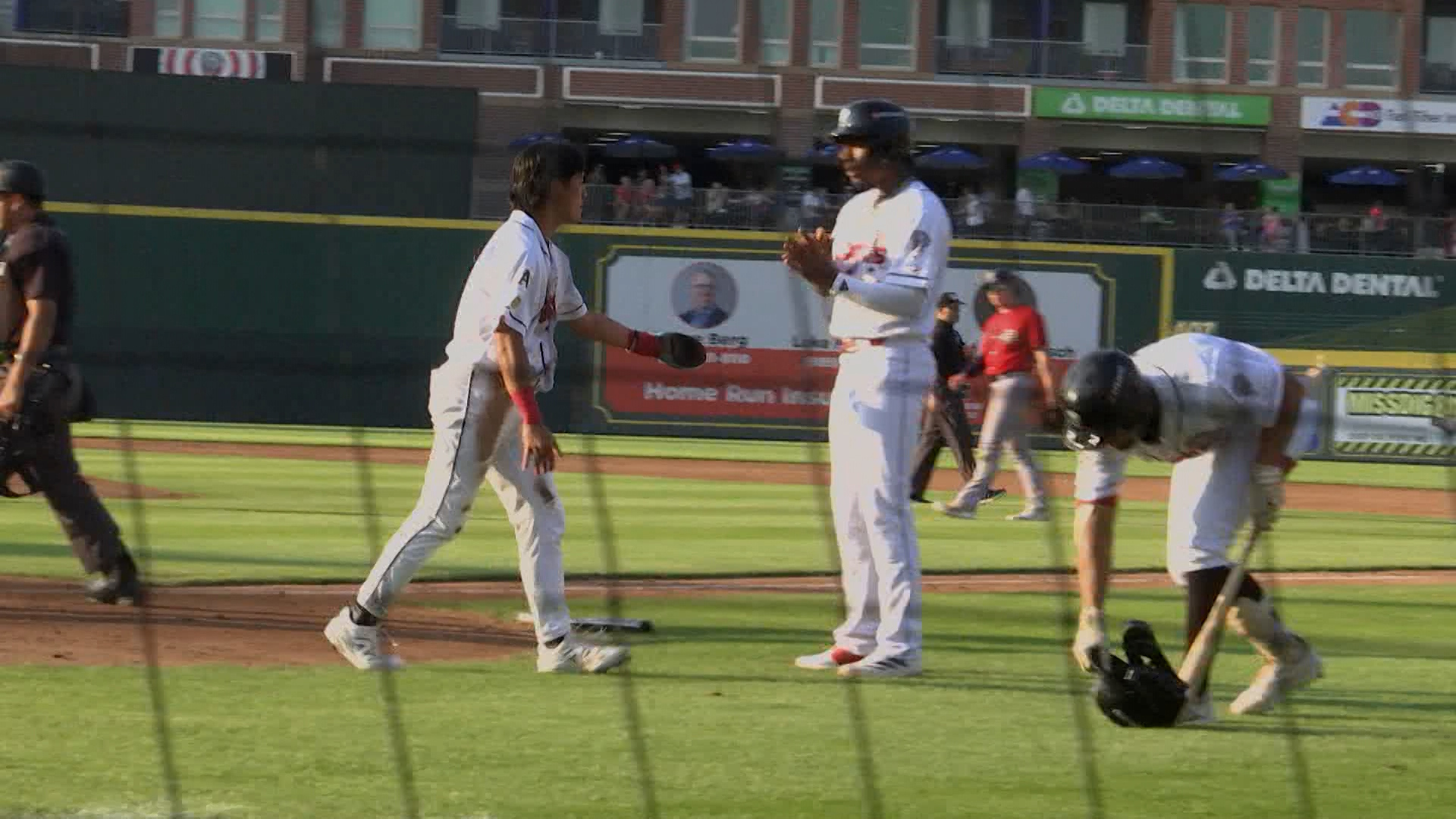 Lansing Lugnuts took down Cedar Rapids Kernels on Friday night Lansing Lugnuts took down Cedar Rapids Kernels on Friday night