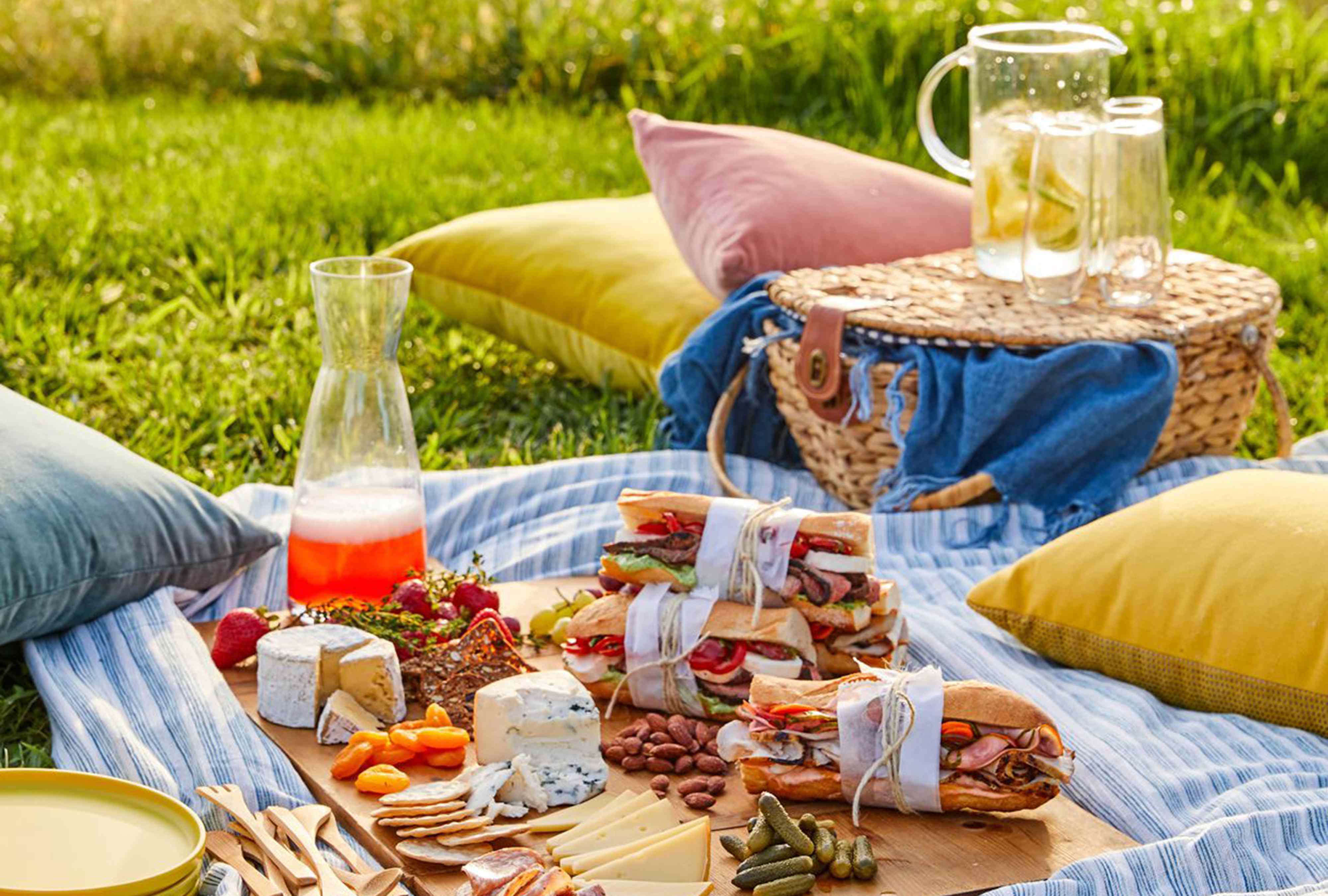 Don't Forget to Pack These 7 Picnic Essentials for Fuss-Free Summer Outings