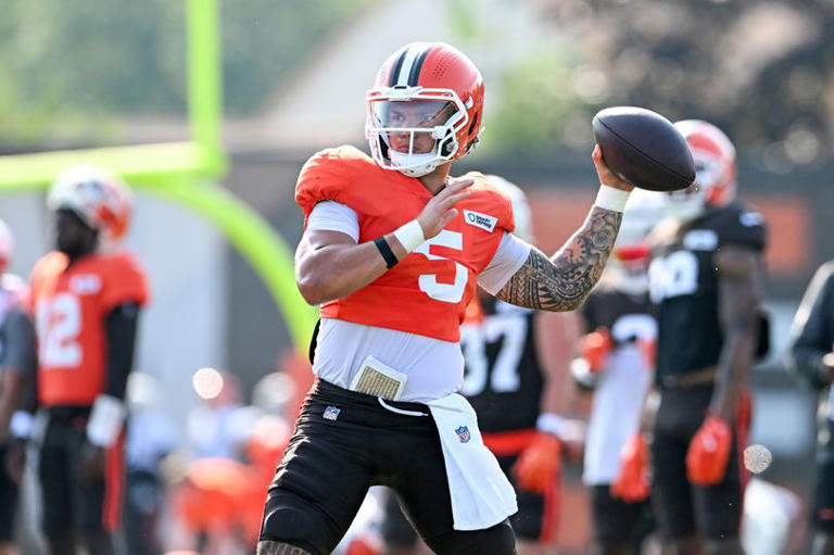 Browns fans make Shedeur Sanders and Dillon Gabriel feelings clear after injury decision