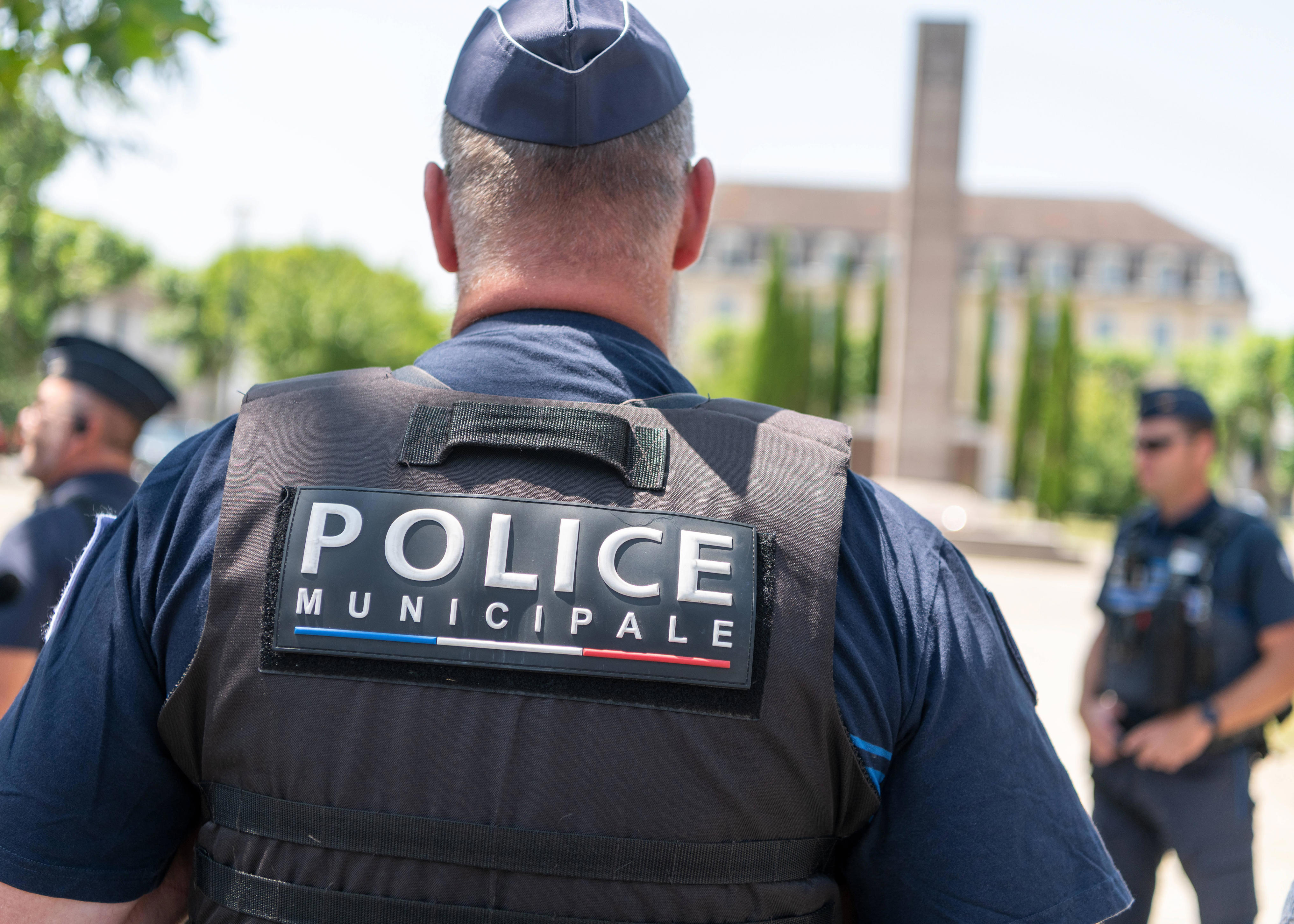 Mandelieu : une octogénaire agressée chez elle pour ses bijoux de luxe, image size:4064x2903