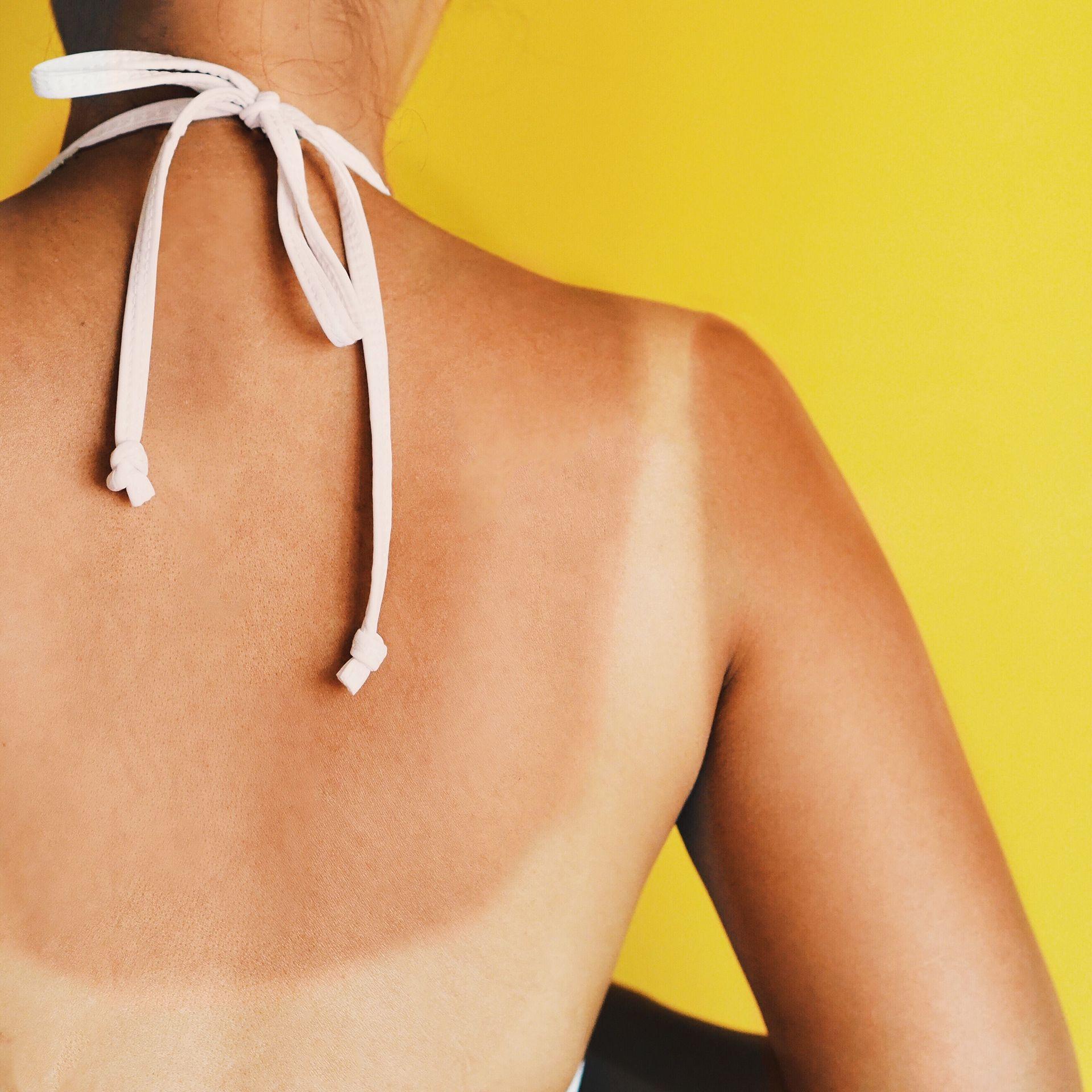 Tan lines are back in fashion. But can you get the look safely?