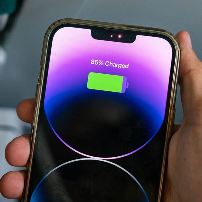 These Common Iphone Charging Mistakes Are Ruining Your Battery