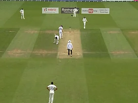 'Injection Liya Kya Tu?': Shubman Gill Asks Akash Deep As Stump Mic