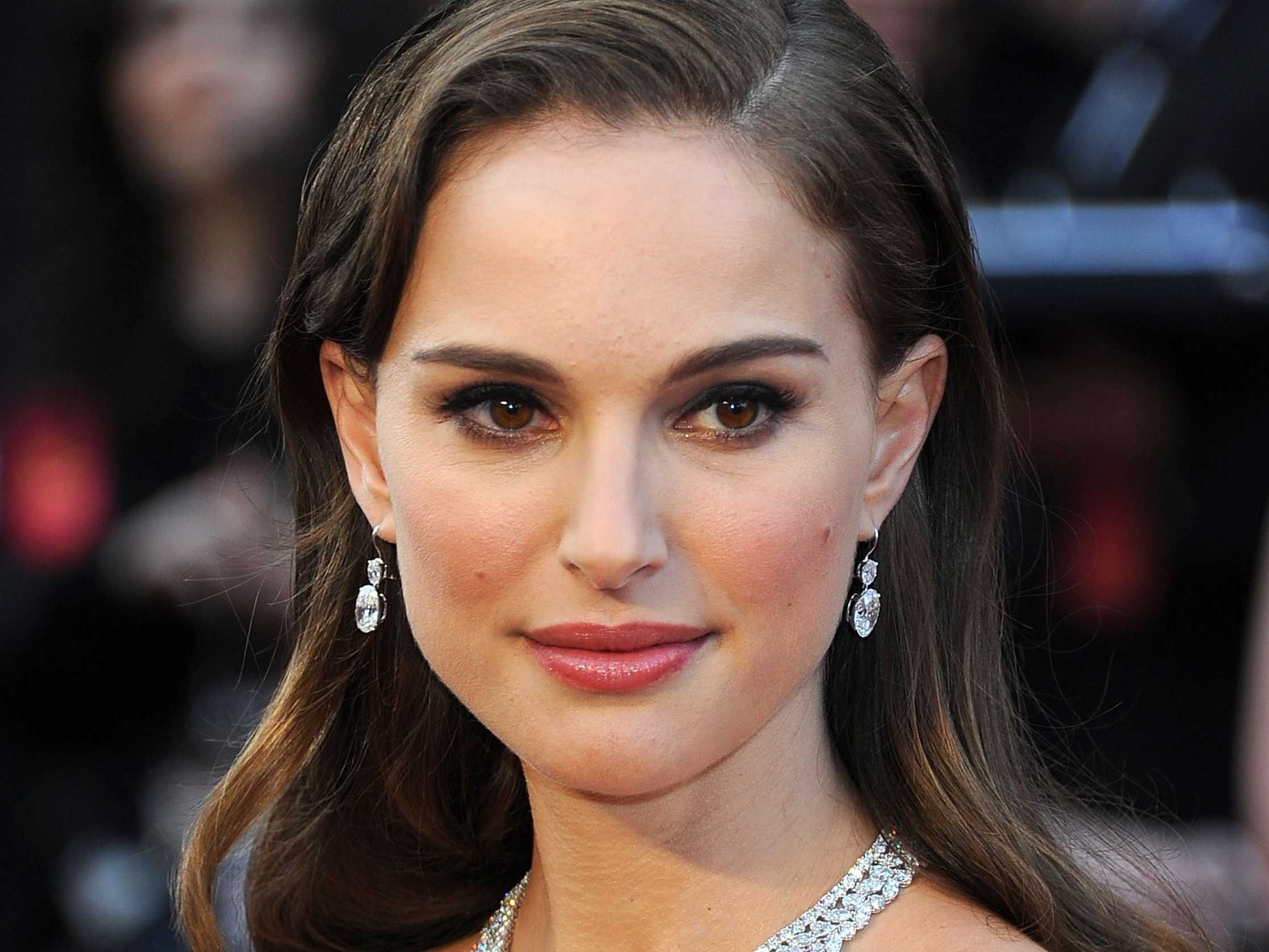 You Won't Believe These 13 Celebrities Are Working Regular Jobs Now