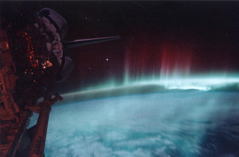 Spacecraft equipped with a solar sail could deliver earlier warnings of ...