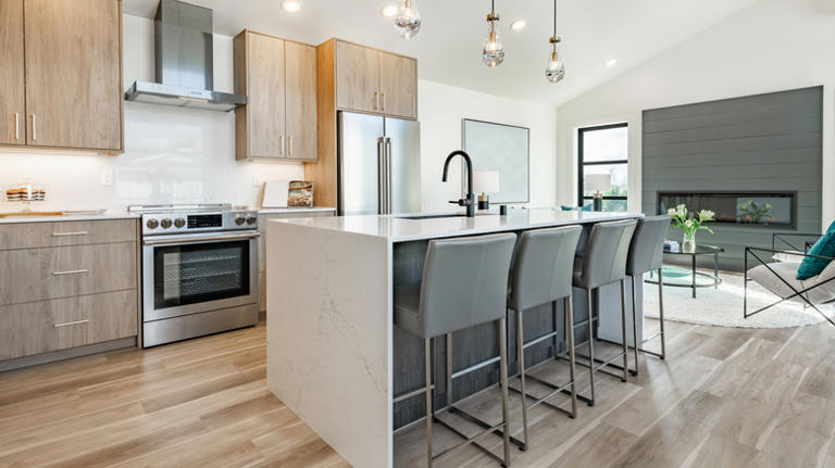 Can You Dry Out Wood in a Kitchen Oven: Safe Tips & Tricks