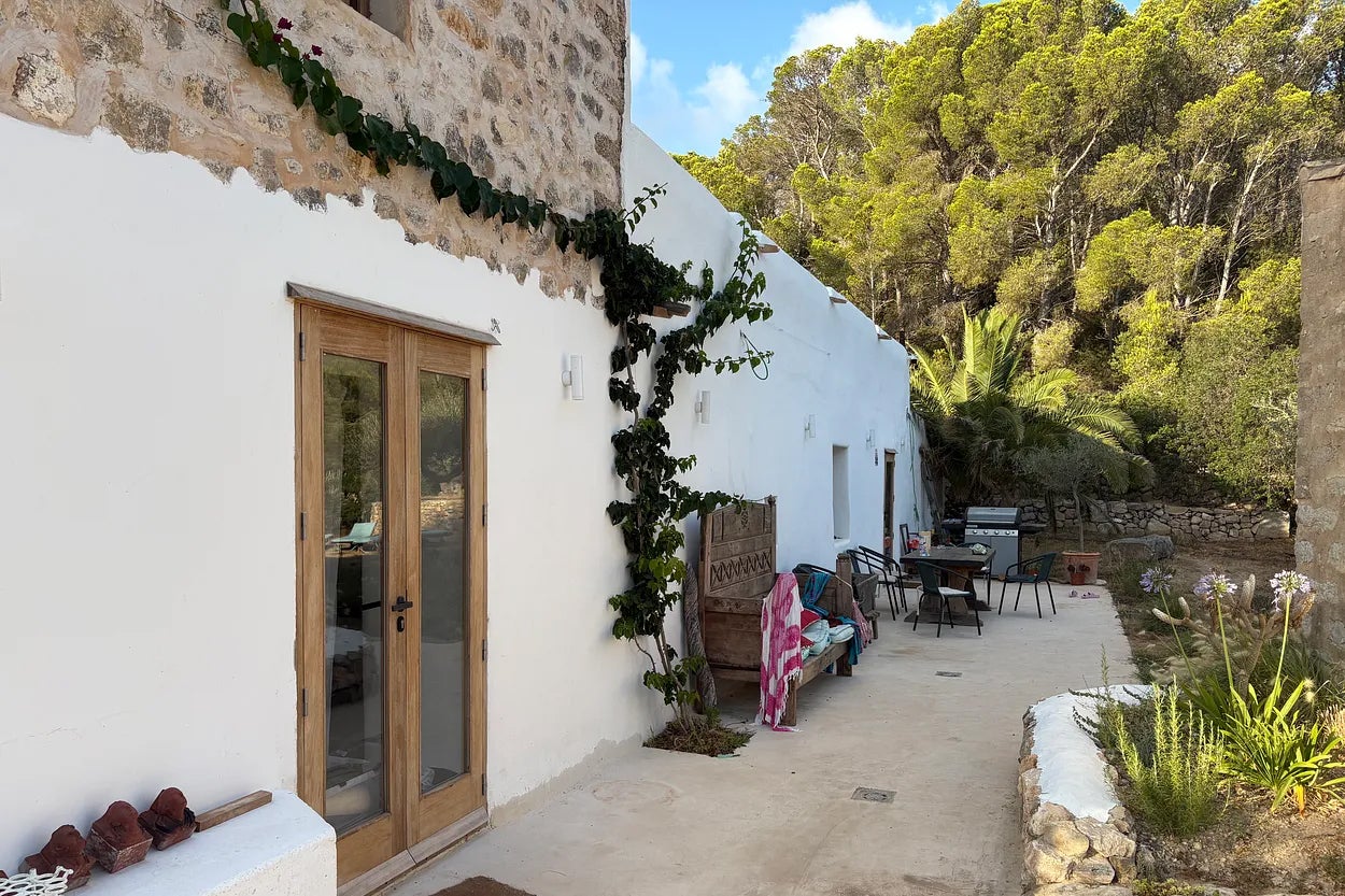 An old finca up in the hills is Tiffanie’s temporary home (Tiffanie Darke)