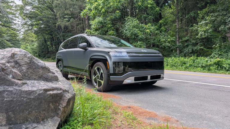 Hyundai Ioniq 9 Roadtrip