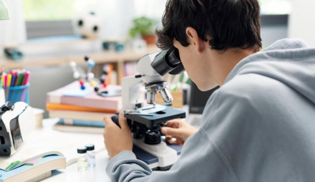 Teen scientist makes stunning breakthrough that could slash costs of lifesaving drugs: 'I cannot describe this feeling'