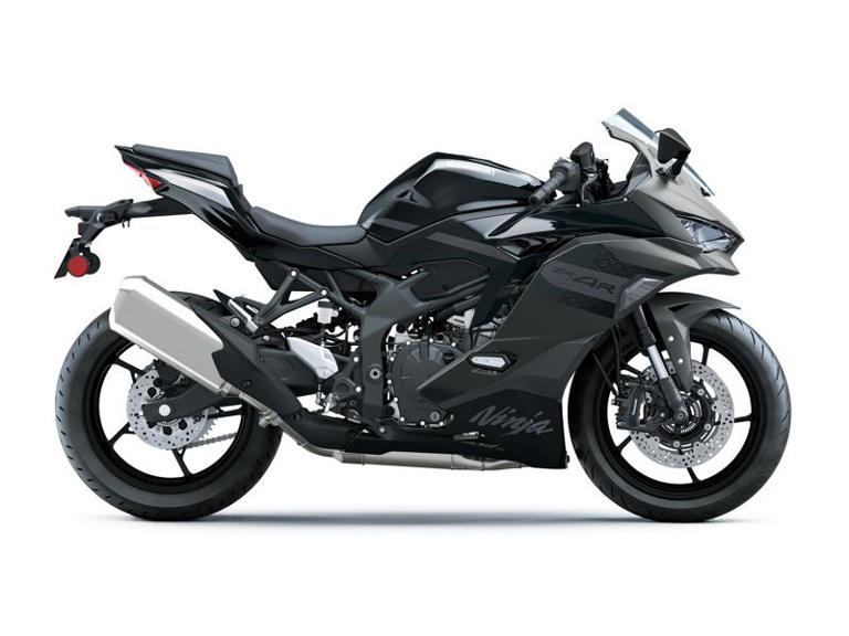 ダークグレーに変更 Z400がカラーを変更 - WEB Mr.Bike