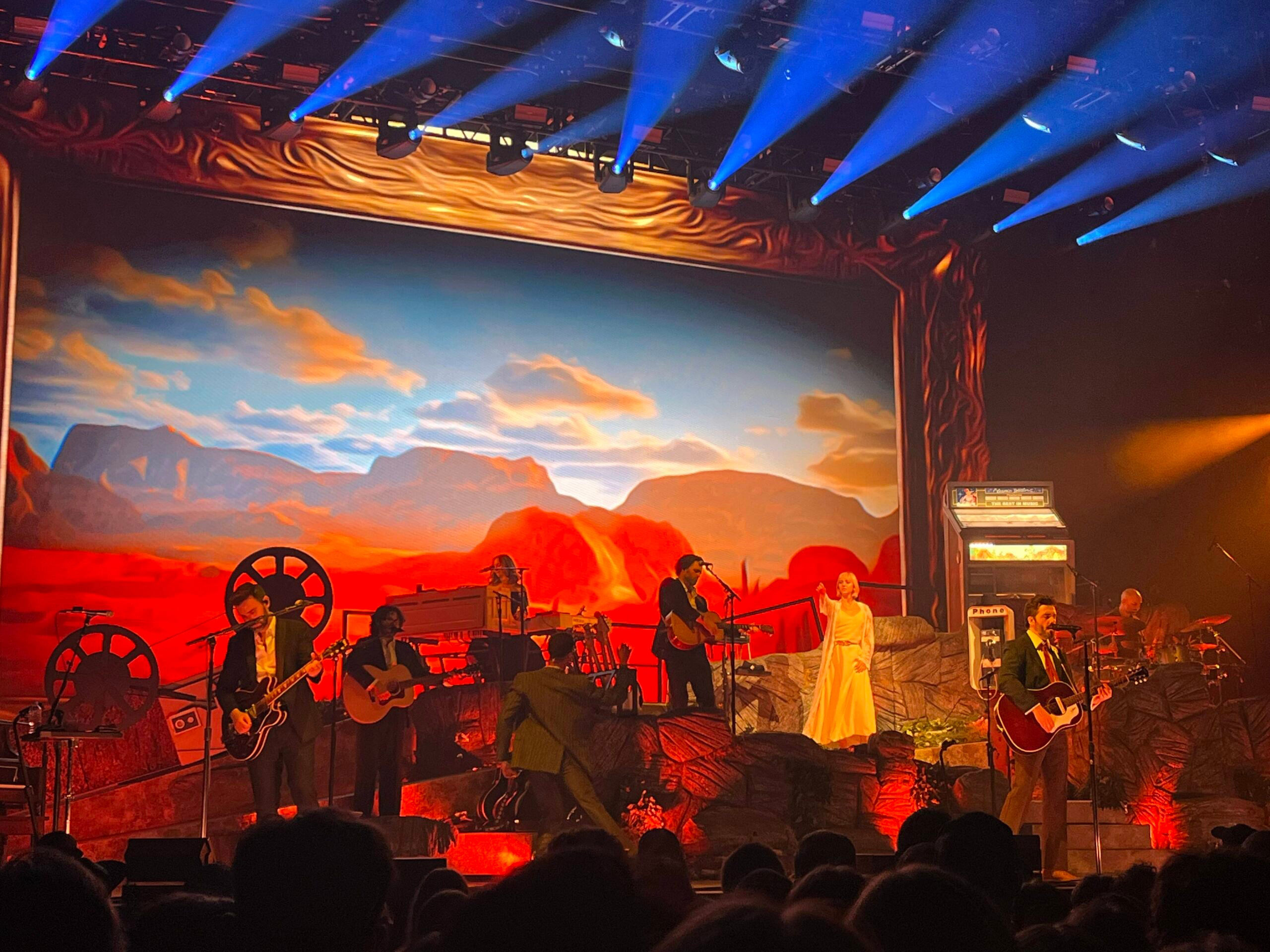 Review setlist: Lord Huron transports Boston to a cinematic desert dream Review setlist: Lord Huron transports Boston to a cinematic desert dream