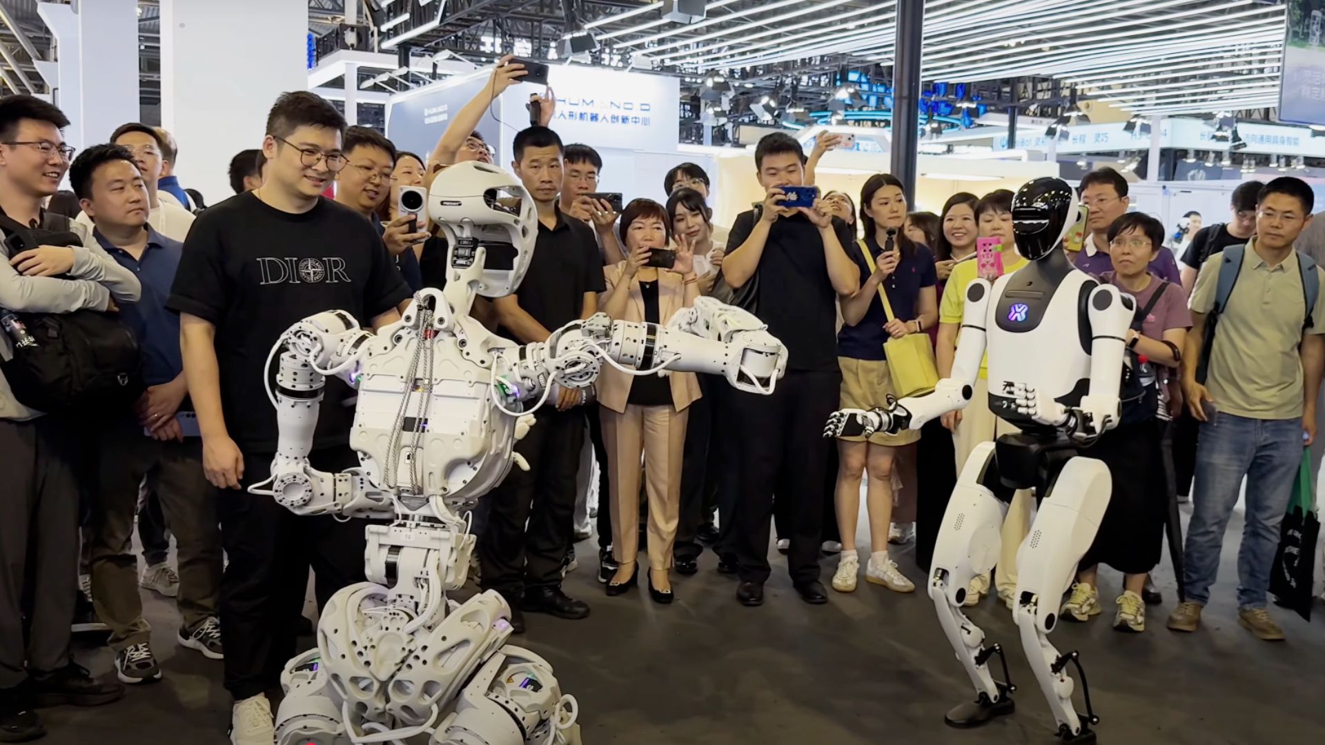Video: China's humanoid robots perform synced dance using motion ...