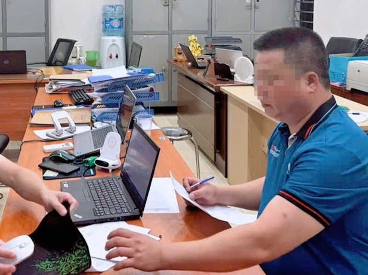 Danh tính người đàn ông rút chìa khóa xe khách khiến 40 khách phải phơi nắng