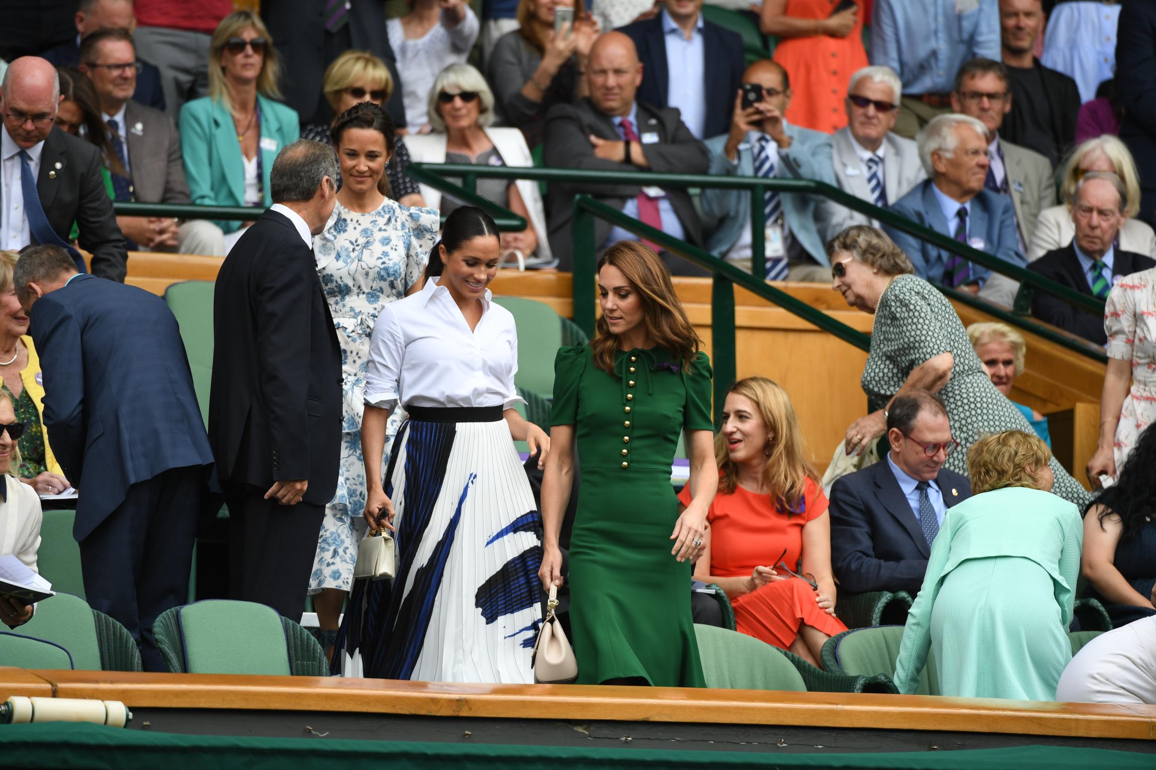 Meghan Markle : ses 7 looks d’été quiet luxury à imiter pour partir en vacances