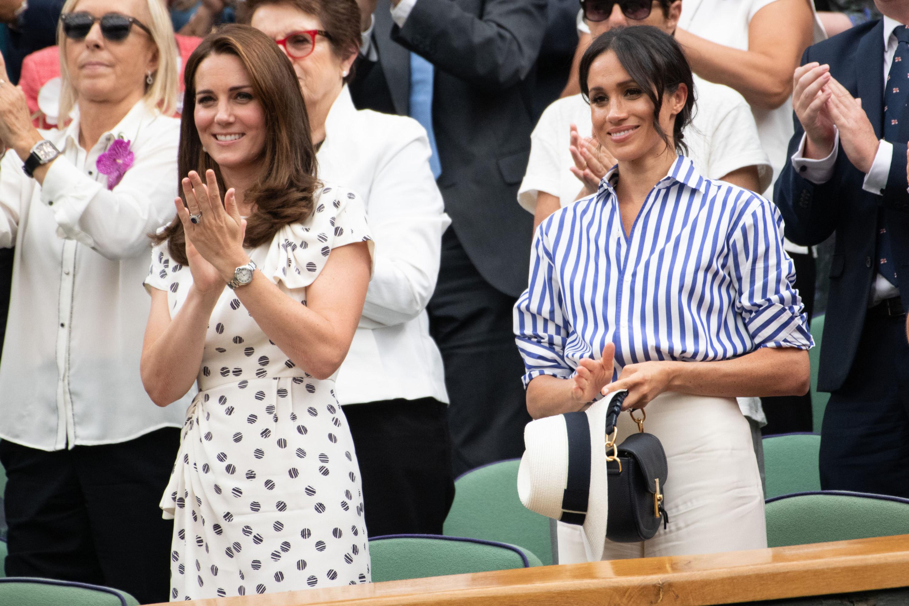 Meghan Markle : ses 7 looks d’été quiet luxury à imiter pour partir en vacances