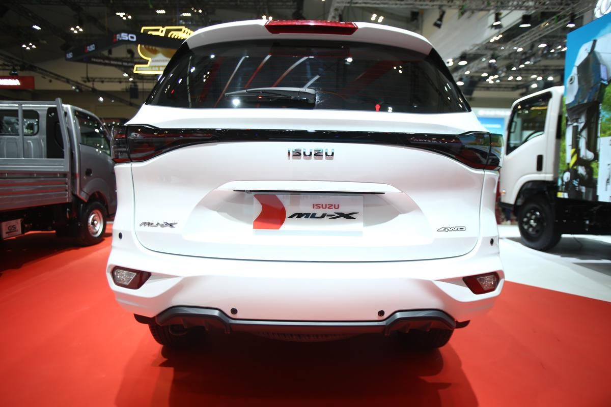 Spesifikasi Isuzu mu-X Baru di GIIAS 2025