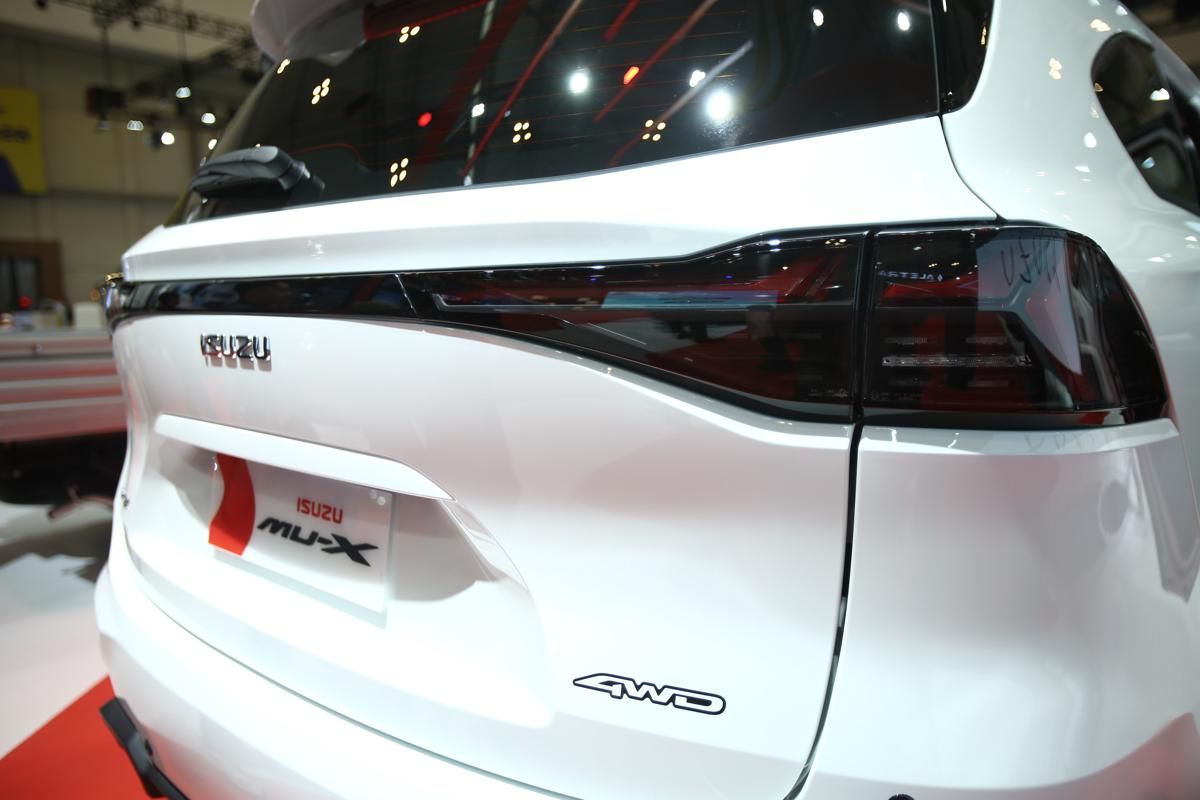 Spesifikasi Isuzu mu-X Baru di GIIAS 2025