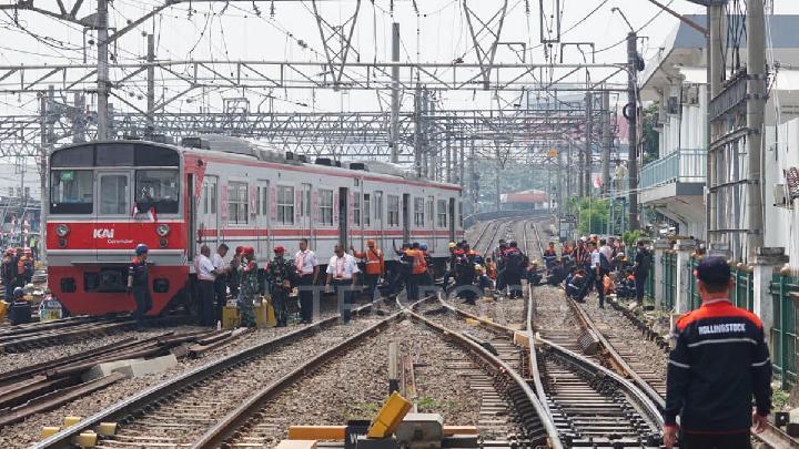 Pernyataan KAI Soal Penyebab KRL Anjok