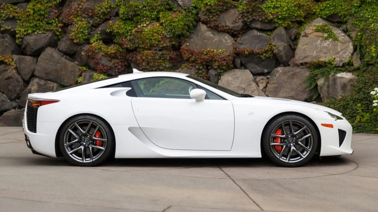 Buy this 4,400-mile, V10-engined Lexus LFA, win at life