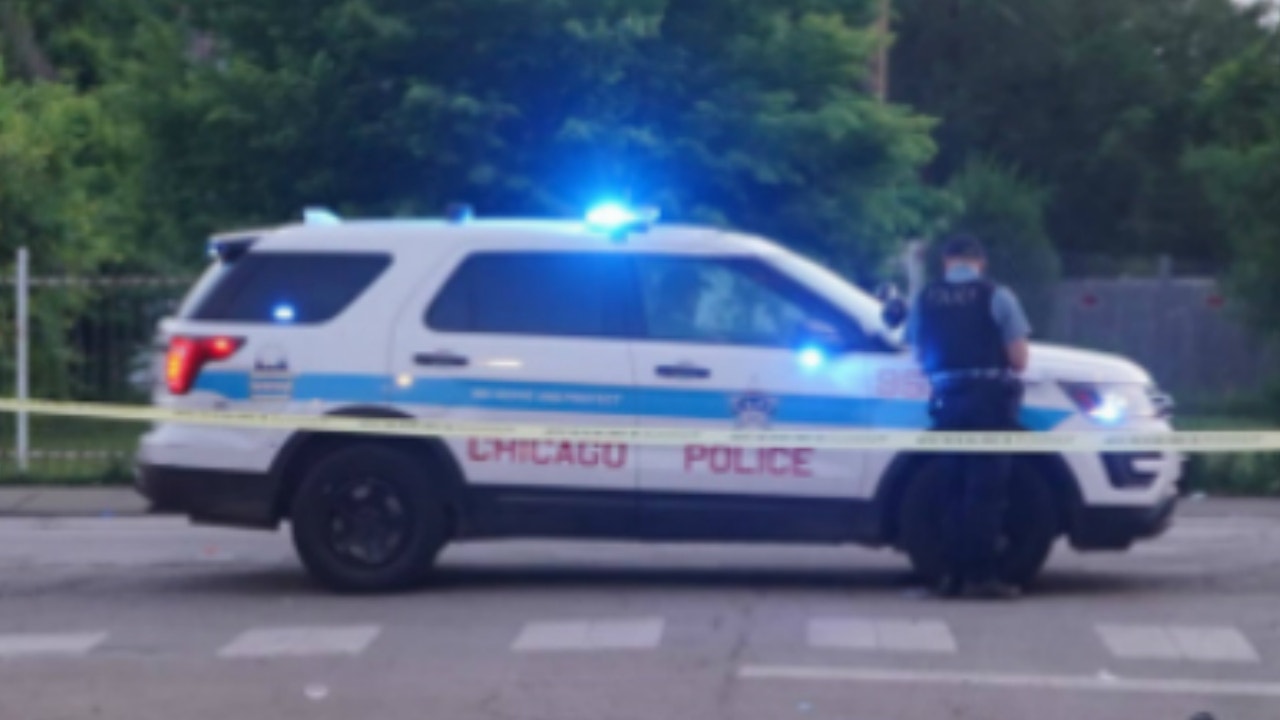 Chicago driveby shooting leaves 17yearold seriously wounded