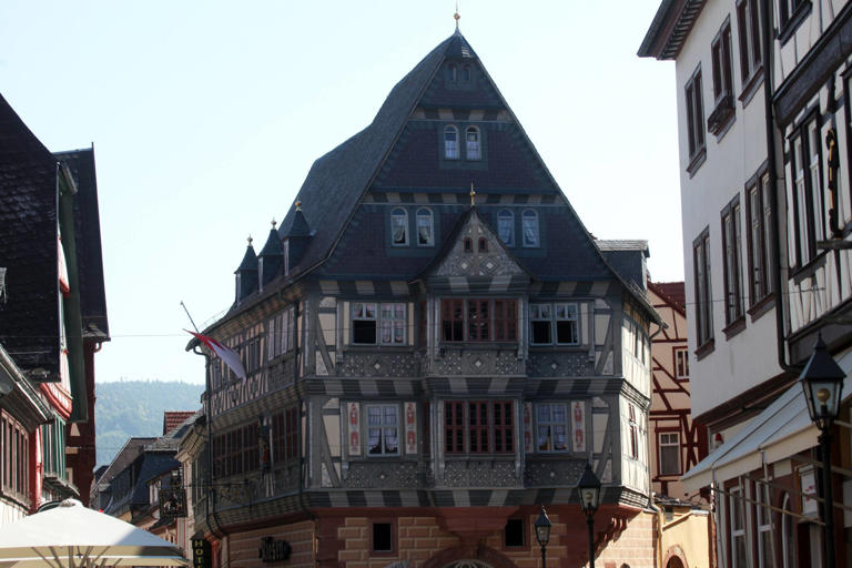 dieser-ort-gilt-als-eine-der-sch-nsten-fachwerkst-dte-in-deutschland