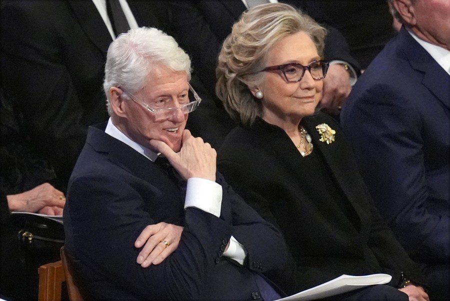 Clintons refuse to testify in Jeffrey Epstein probe<br>