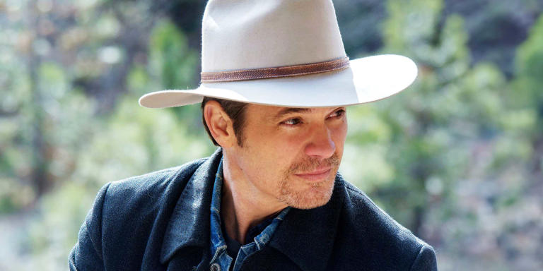 Timothy Olyphant Sets Record Straight on Walton Goggins Feud Rumors