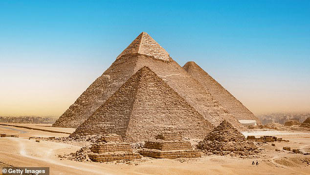 Great Pyramid timeline shattered as new 'evidence' reveals who really built  them