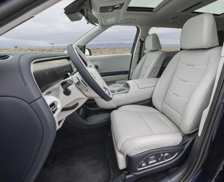 Photo Gallery: 2026 Hyundai Palisade Three-Row SUV