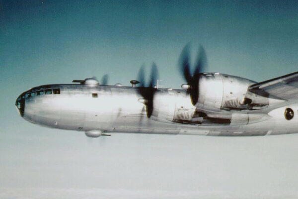 高性能すぎた戦略爆撃機B-29「アメリカ自身の脅威」まで生んじゃ