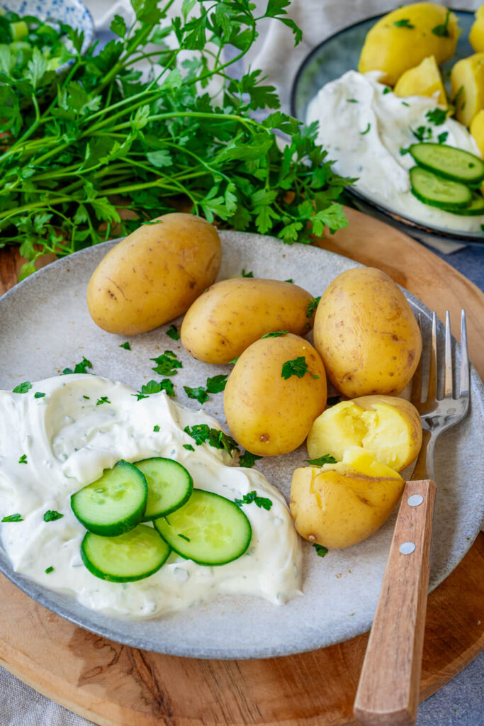 Kartoffeln mit Kräuterquark – gesund, günstig &amp; lecker