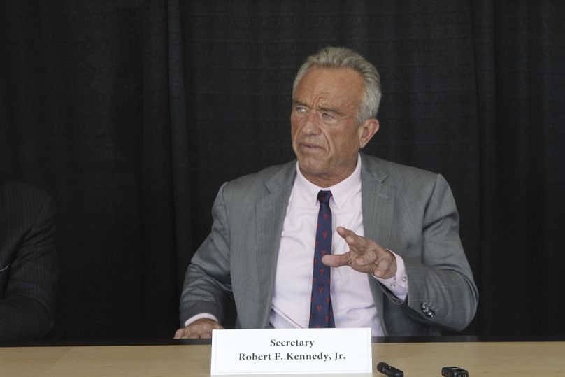 Robert Kennedy Jr partecipa a una conferenza stampa, Anchorage, Alaska, 5 agosto 2025 Mark Thiessen/Copyright 2025 The AP. All rights reserved