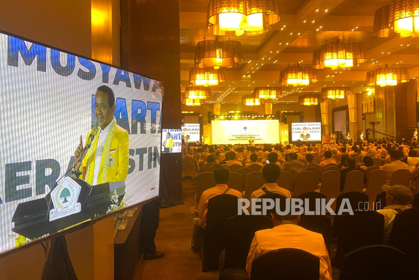 HUT Ke-61 Golkar, Bahlil Undang Gus Iqdam dan Beri Paket Umroh