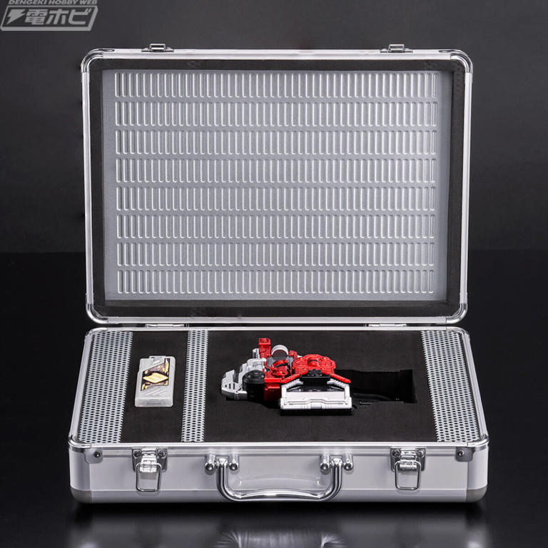 【期間限定】仮面ライダーエターナル Vシネ再現ロストドライバーケース セット 期間限定】仮面ライダーエターナル Vシネ再現ロストドライバー
