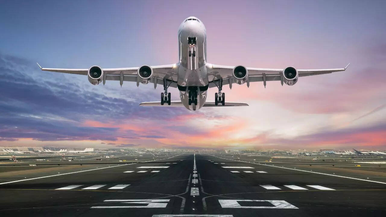 How do airplanes disappear from radar? The shocking truth behind
