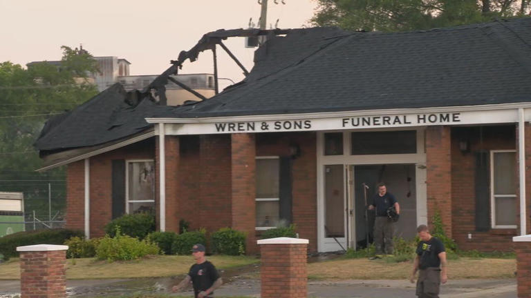 North Birmingham funeral home catches fire Thursday morning