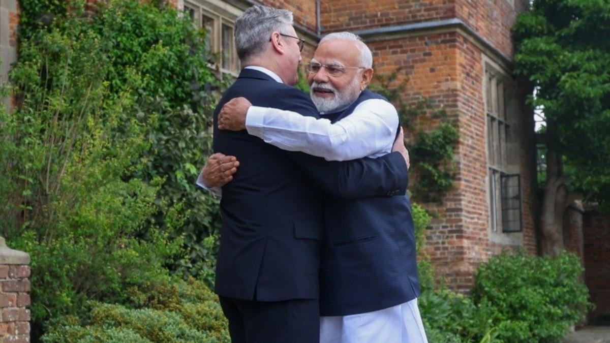 'We did it': Modi-Starmer mic moment sparks trade deal buzz at G7 ...