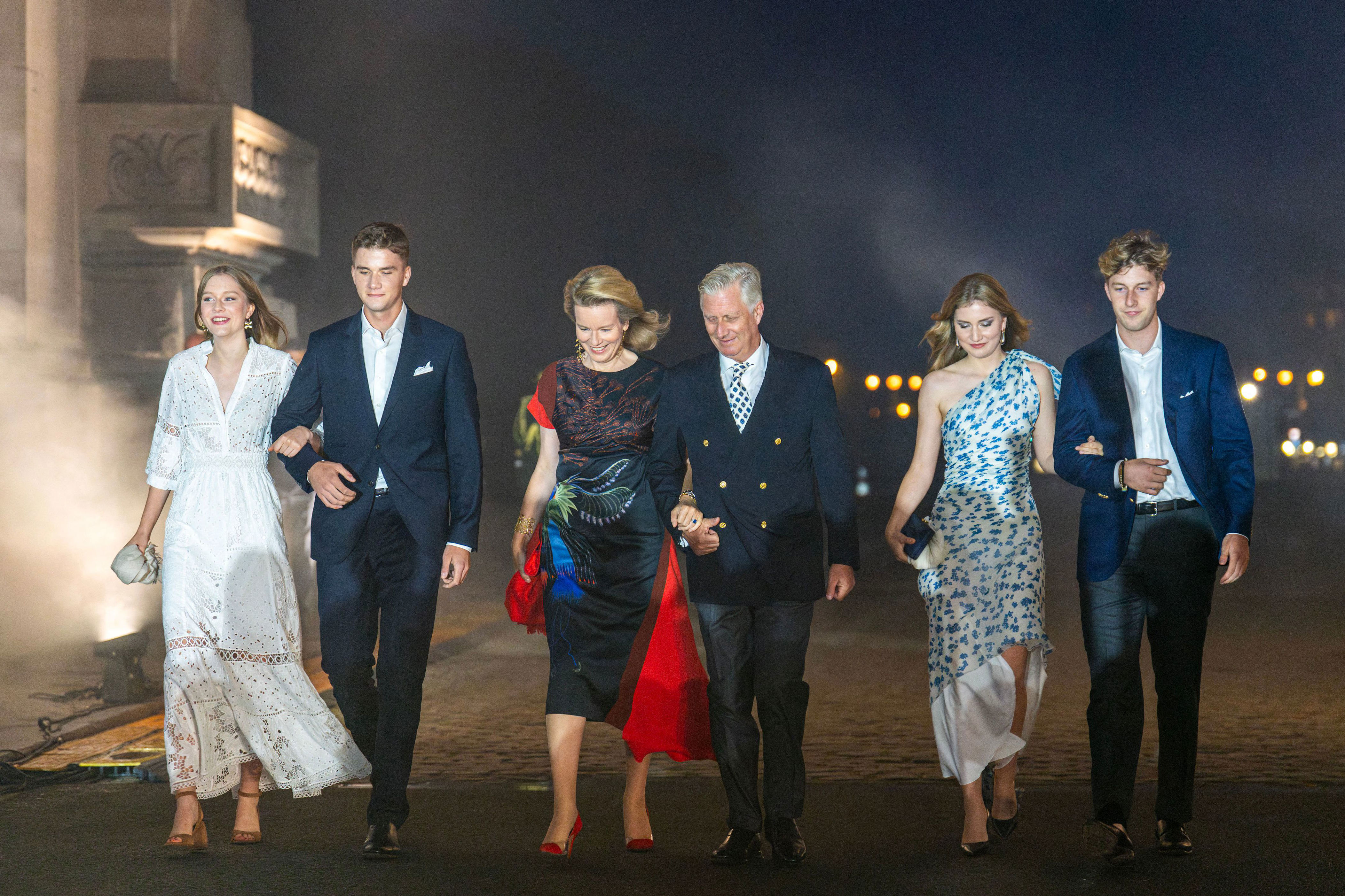La princesse Elisabeth de Belgique en robe Victoria Beckham, à Bruxelles, le 21 juillet 2025.
