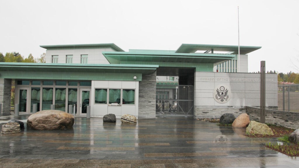 Former US Embassy guard accused of leaking secrets to Russia, Iran