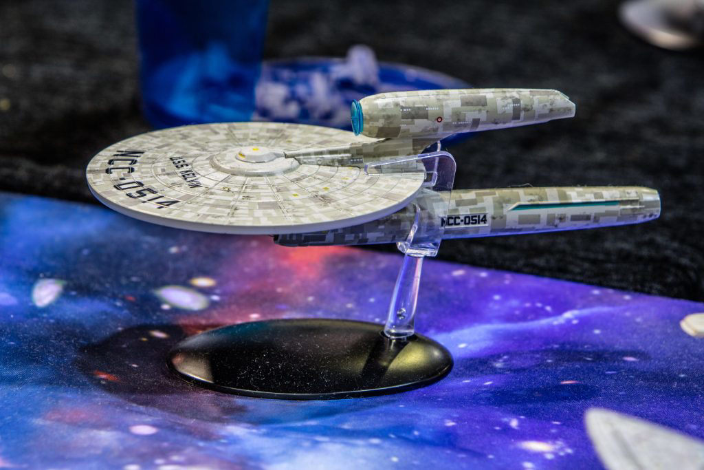 Plaintiffs Suing Heritage Auctioneers Seek to Dismiss Star Trek Plaintiffs Suing Heritage Auctioneers Seek to Dismiss Star Trek