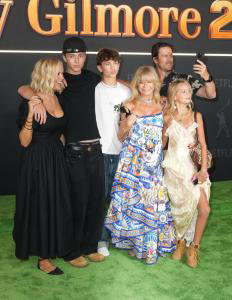 Goldie Hawn's Lookalike Granddaughter Rio Is Just Like Aunt Kate Hudson