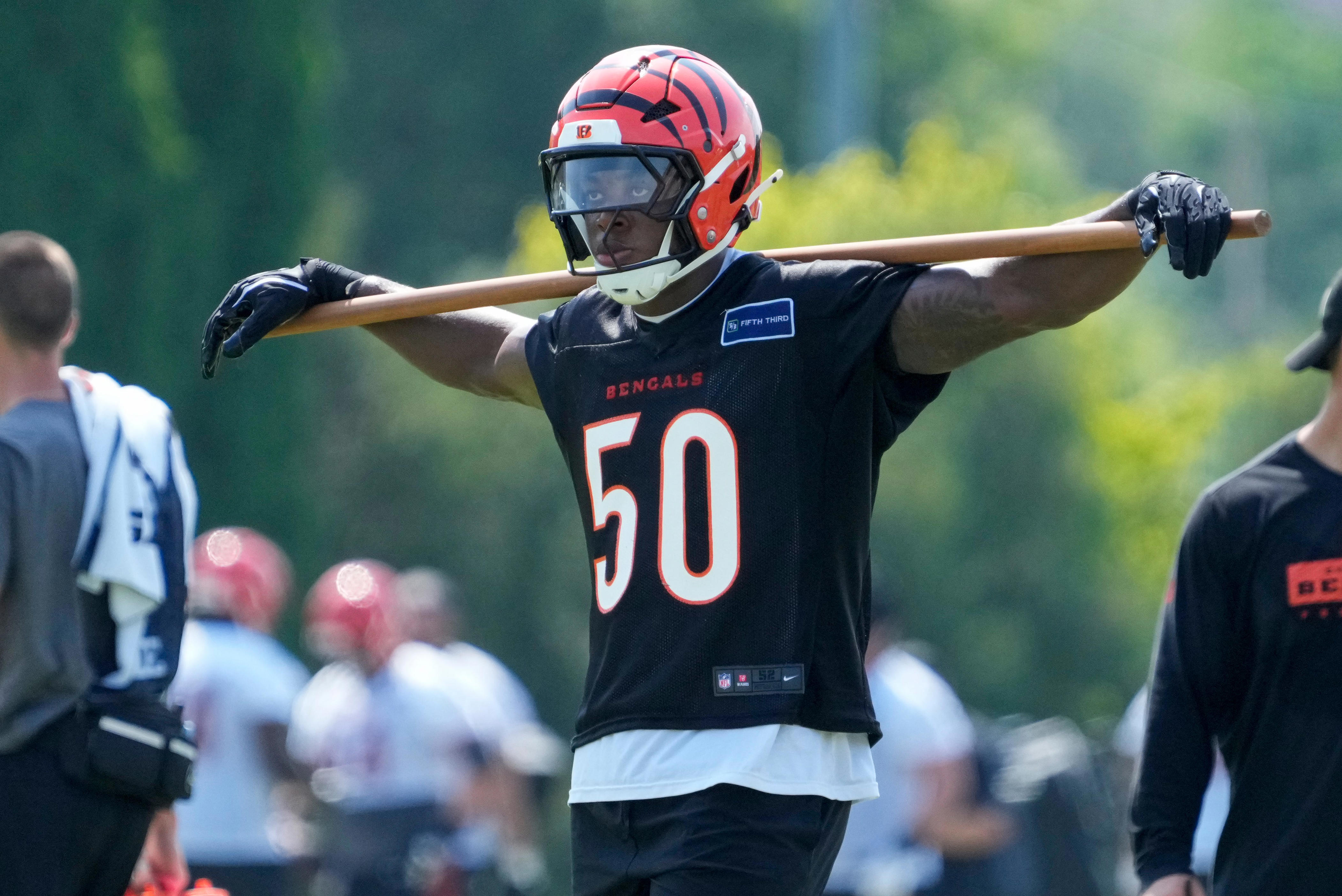 Bengals linebacker Shaka Heyward to miss several weeks with fibula ...