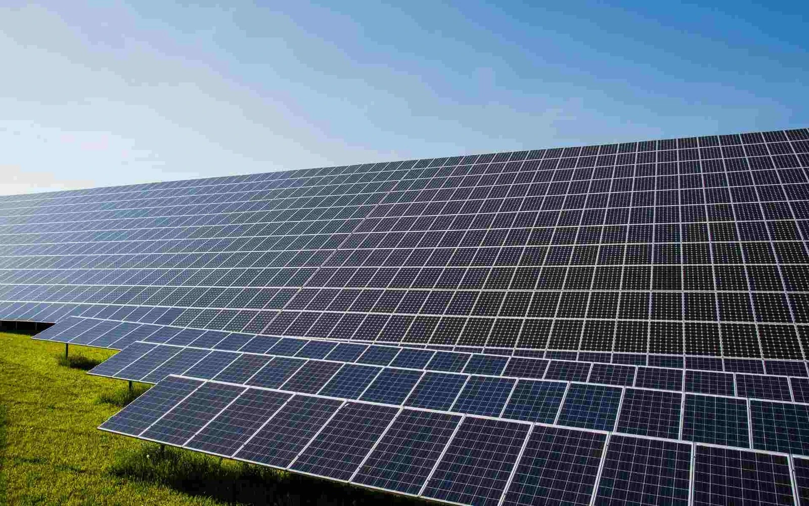 Malaysia's Energy Transition: Solar and Gas Take Center Stage