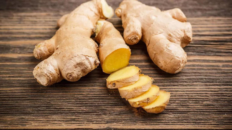 14 Everyday herbs and spices that may help prevent cancer, diabetes, and heart disease