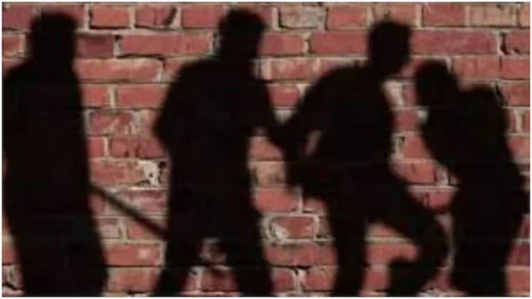 Navi Mumbai: Student thrashed with hockey stick for giving wedding invite in Marathi amid language row