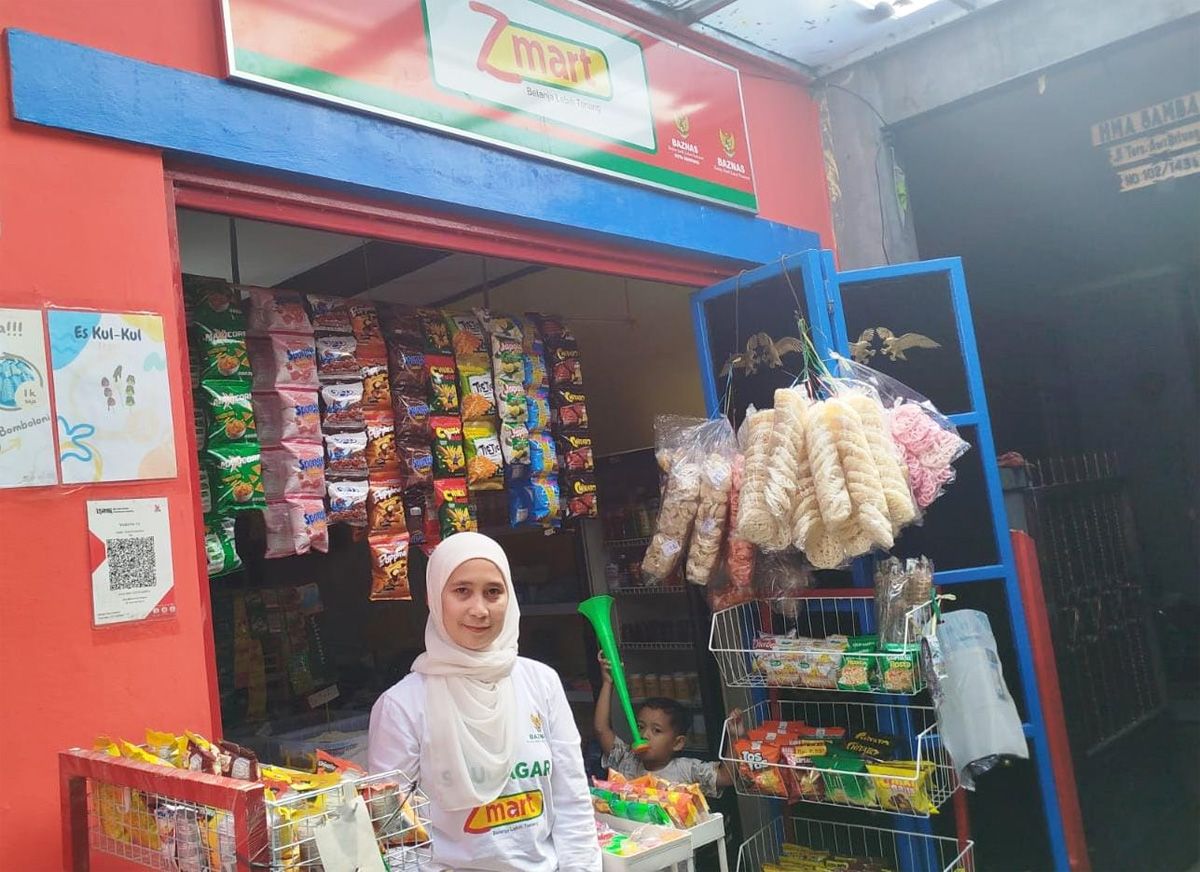 Bantuan Zmart BAZNAS Angkat Usaha Warung Kelontong Milik Warga Bandung, Omzetnya Kini Tembus Rp 17 Juta per Bulan