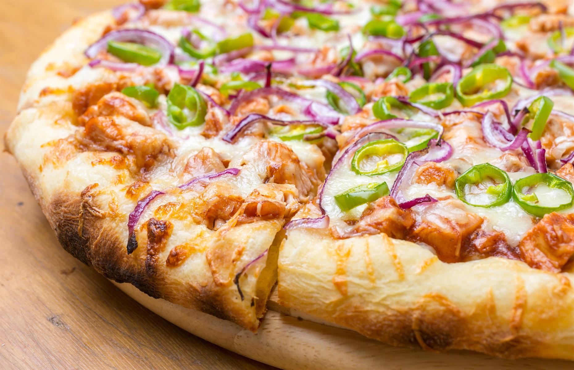 bucket-list-pizza-toppings-everyone-needs-to-try-once