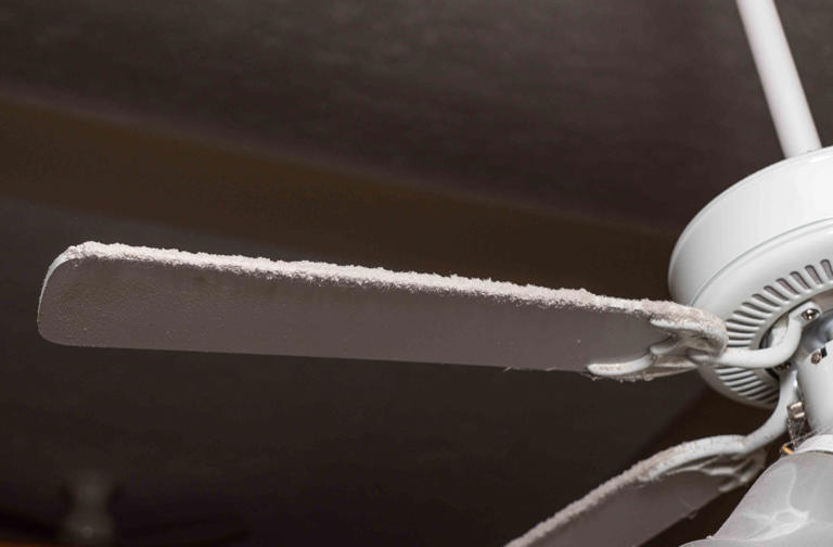 How to dust a ceiling fan without making a mess