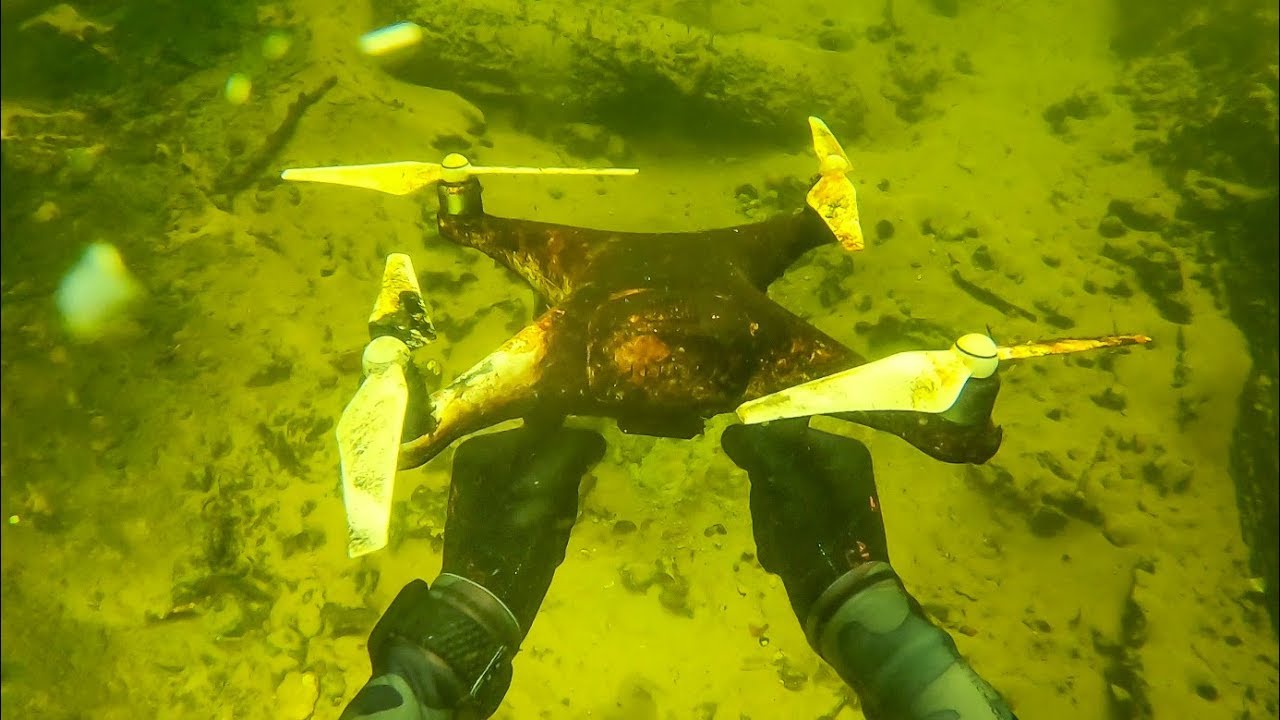 Scuba Diver Finds Crashed Drone Underwater Sunken Tech!