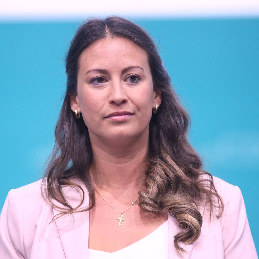 berichte-ber-fragw-rdigen-geldtransfer-caroline-bosbach-soll-sich